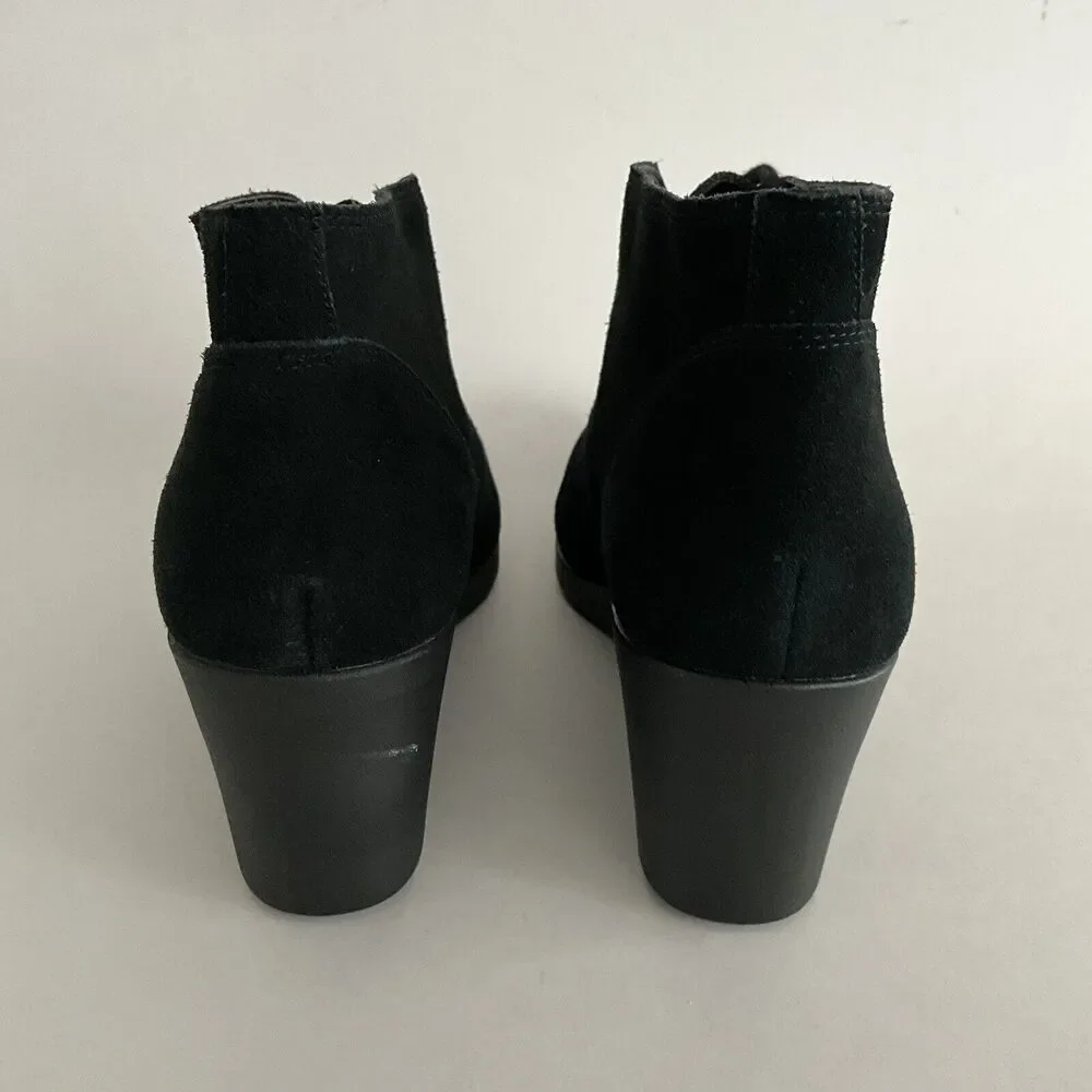 CROCS Suede Leigh Bootie Lace-up Wedge Comfort Casual Black 9.5